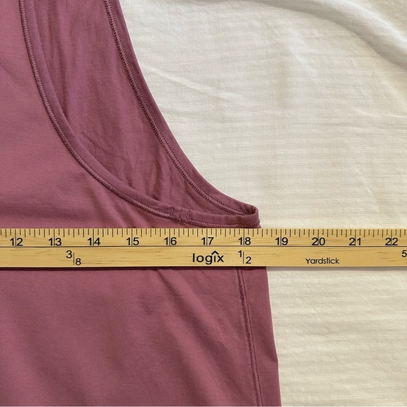 Lululemon Muscle Tank Like New (No Size Tag) - Picture 6 of 8